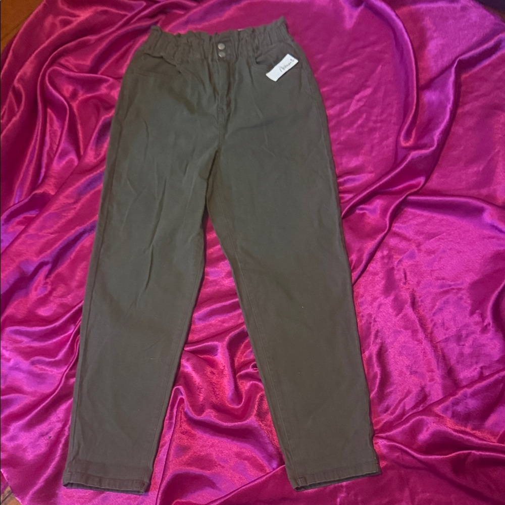 NWT Reitmans size 0 tapered olive green Brown Pants